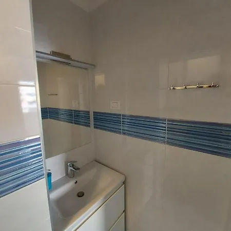 Отель Great In Center *